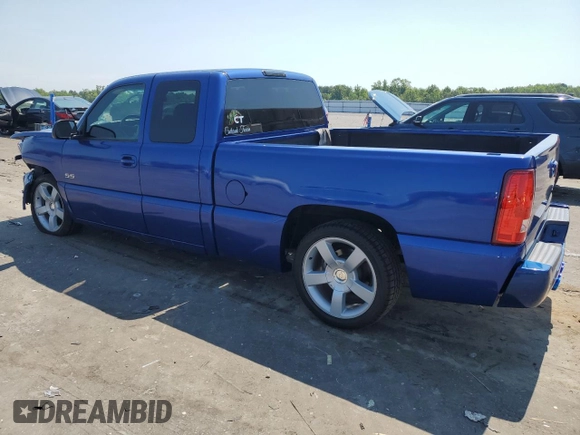 2003 Chevrolet Silverado SS z VIN 2GCEK19N131388031, wystawiony jako Copart lot #62724294 z przebiegiem 191 023 mil mil oraz Szkoda całkowita • Salvage title. Historia ofert i sprzedaży dostępna na DreamBid. Obrazek 2.