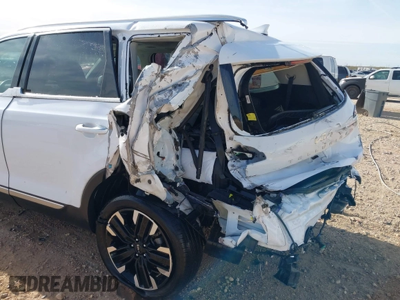2023 Kia Telluride SX Prestige X-Pro with VIN 5XYP5DGC2PG327611, listed as a IAAI auction lot 41072515 with 30,809 mi miles and . Bid and sale history available at DreamBid. Image 6.