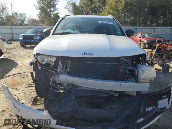 2016 Jeep Compass Sport with VIN 1C4NJCBB8GD731524, listed as a Copart auction lot 42328385 with 103,218 mi miles and Salvage title. Bid and sale history available at DreamBid. Image 5.