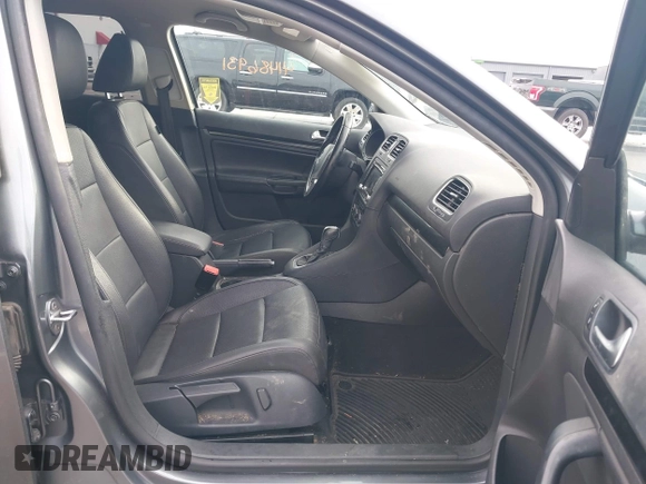 2014 Volkswagen Jetta TDI w/Sunroof & Nav with VIN 3VWPL7AJXEM604971, listed as a IAAI auction lot 41486931 with 178,563 mi miles and . Bid and sale history available at DreamBid. Image 5.