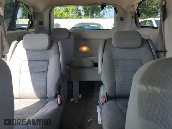 2010 Chrysler Town & Country Touring z VIN 2A4RR5D11AR301021, wystawiony jako Copart lot #61677465 z przebiegiem 173 211 mil mil oraz Czysty tytuł • Clean title. Historia ofert i sprzedaży dostępna na DreamBid. Obrazek 10.