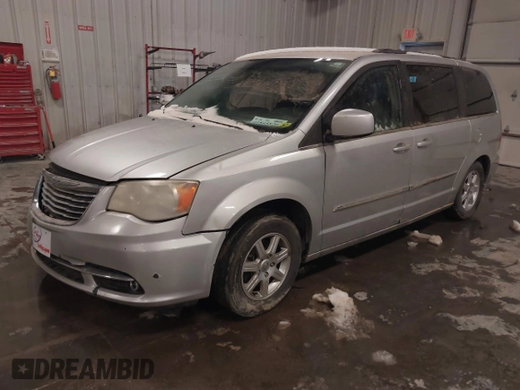 2011 Chrysler Town & Country Touring with VIN 2A4RR5DG0BR735274, listed as a IAAI auction lot 41845820 with 163,440 mi miles and . Bid and sale history available at DreamBid. Image 17.