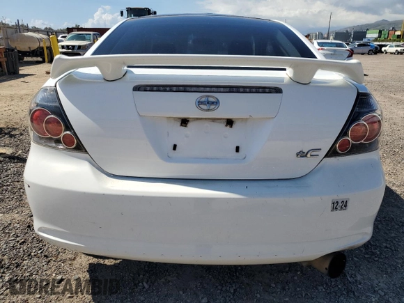 2008 Scion tC Spec z VIN JTKDE167480234496, wystawiony jako Copart lot #50149375 z przebiegiem 157 625 mil mil oraz Szkoda całkowita • Salvage title. Historia ofert i sprzedaży dostępna na DreamBid. Obrazek 6.