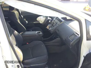 2017 Toyota Prius v Two with VIN JTDZN3EU9HJ066736, listed as a IAAI auction lot 42025100 with 89,082 mi miles. Bid and sale history available at carsss.com. Image 5.
