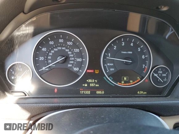 2015 BMW 3 Series 328i with VIN WBA3C1C55FK118931, listed as a Copart auction lot 64058985 with 171,332 mi miles and Salvage title. Bid and sale history available at DreamBid. Image 9.