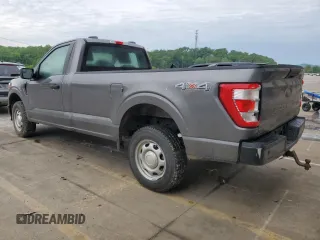 2021 Ford F-150 XL с VIN 1FTMF1E56MKE36985, выставлен на аукционе Copart как лот 55805335 с пробегом 49 618 миль миль и Списание • Salvage title. История ставок и продаж доступна на DreamBid. Изображение 2.