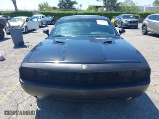 2010 Dodge Challenger SE with VIN 2B3CJ4DV0AH323373, listed as a IAAI auction lot 42081412 with 199,977 mi miles. Bid and sale history available at carsss.com. Image 12.
