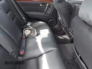 2005 Acura RL with VIN JH4KB16575C000447, listed as a IAAI auction lot 41832042 with 999,999 mi miles. Bid and sale history available at carsss.com. Image 8.