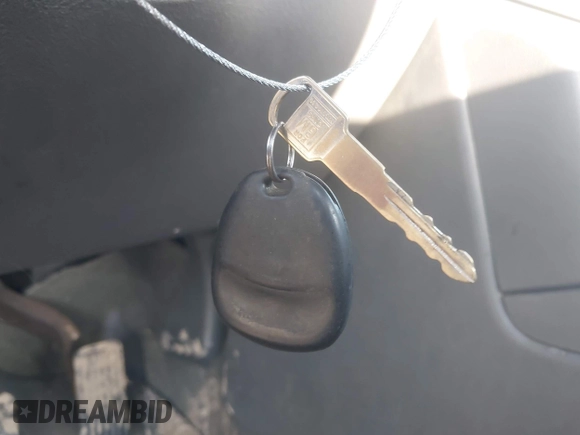 2003 Chevrolet Silverado 1500 LS с VIN 1GCEK19T43E162305, выставлен на аукционе IAAI как лот 42005352 с пробегом 243 235 миль миль и . История ставок и продаж доступна на DreamBid. Изображение 11.