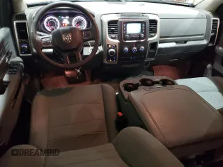 2019 Ram 1500 Big Horn z VIN 1C6RR7TT1KS614291, wystawiony jako Copart lot #43348675 z przebiegiem 74 566 mil mil oraz Szkoda całkowita • Salvage title. Historia ofert i sprzedaży dostępna na DreamBid. Obrazek 8.