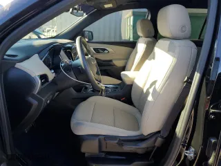 2022 Chevrolet Traverse LS with VIN 1GNERFKW4NJ147916, listed as a Copart auction lot 49444435 with 34,868 mi miles and Salvage Title. Bid and sale history available at carsss.com. Image 7.