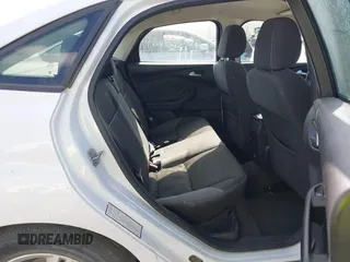 2013 Ford Focus SE with VIN 1FADP3F20DL125792, listed as a IAAI auction lot 40843871 with Not Provided miles. Bid and sale history available at carsss.com. Image 8.