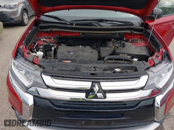2018 Mitsubishi Outlander ES z VIN JA4AZ3A35JZ019378, wystawiony jako IAAI lot #42365556 z przebiegiem 98 449 mil mil oraz . Historia ofert i sprzedaży dostępna na DreamBid. Obrazek 10.
