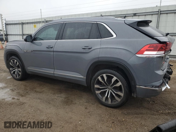 2021 Volkswagen Atlas SEL Premium R-Line with VIN 1V2FE2CA8MC221196, listed as a Copart auction lot 41882335 with 62,418 mi miles and Clean title. Bid and sale history available at DreamBid. Image 2.