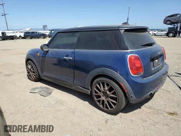 2018 MINI Hardtop Cooper z VIN WMWXP5C59J2G62969, wystawiony jako Copart lot #58229175 z przebiegiem 86 214 mil mil oraz Szkoda całkowita • Salvage title. Historia ofert i sprzedaży dostępna na DreamBid. Obrazek 2.