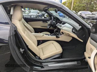 2009 BMW Z4 sDrive30i with VIN WBALM53559E161379, listed as a Copart auction lot 44789735 with 85,105 mi miles and Clean Title. Bid and sale history available at carsss.com. Image 5.
