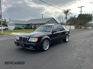 1994 Mercedes-Benz 400 with VIN WDBEA34E6RC103296, listed as a Copart auction lot 51020195 with 186,132 mi miles and Clean Title. Bid and sale history available at carsss.com. Image 2.