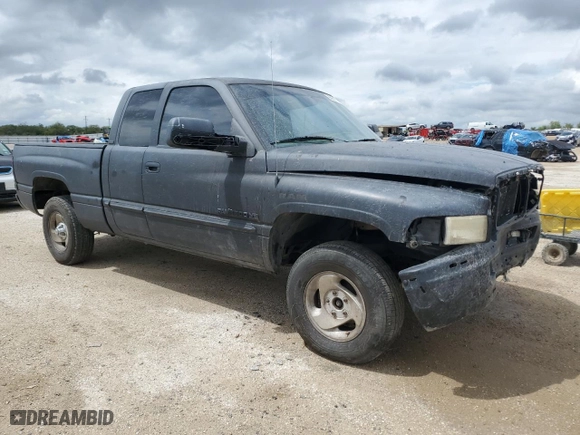 2000 Dodge Ram 1500 with VIN 1B7HC13YXYJ173323, listed as a Copart auction lot 69969774 with 425,918 mi miles and Salvage Title. Bid and sale history available at carsss.com. Image 4.