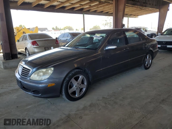2005 Mercedes-Benz S 500 with VIN WDBNG75J05A456253, listed as a Copart auction lot 60942685 with 290,351 mi miles and Clean title. Bid and sale history available at DreamBid. Image 1.