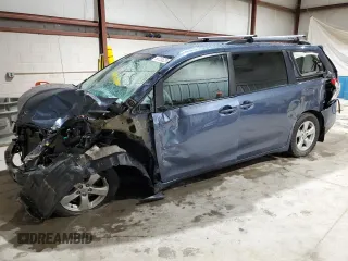 2013 Toyota Sienna LE AAS z VIN 5TDKK3DC2DS363797, wystawiony jako Copart lot #59750525 z przebiegiem 85 000 mil mil oraz Szkoda całkowita • Salvage title. Historia ofert i sprzedaży dostępna na DreamBid. Obrazek 1.