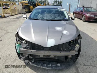 2015 Lincoln MKZ z VIN 3LN6L2JK8FR627515, wystawiony jako Copart lot #52790875 z przebiegiem 80 810 mil mil oraz Szkoda całkowita • Salvage title. Historia ofert i sprzedaży dostępna na DreamBid. Obrazek 5.