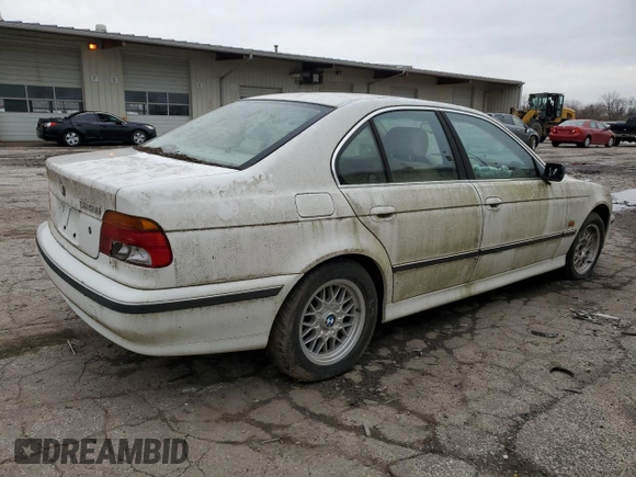 2000 BMW 5 Series 528iA with VIN WBADM6340YGU14726, listed as a Copart auction lot 50467755 with 0 mi miles and Clean Title. Bid and sale history available at carsss.com. Image 3.