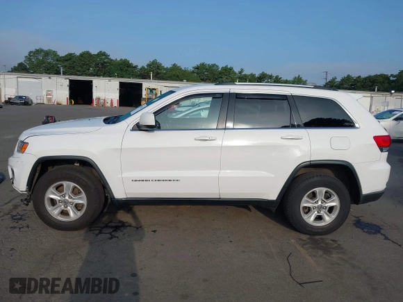 2016 Jeep Grand Cherokee Laredo with VIN 1C4RJFAG0GC324917, listed as a IAAI auction lot 42709325 with 271,953 mi miles and . Bid and sale history available at DreamBid. Image 15.