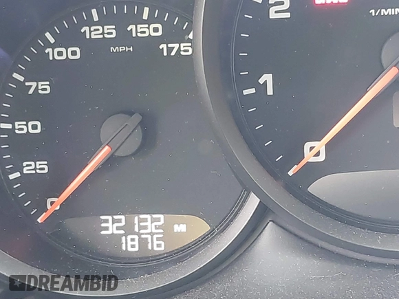 2019 Porsche Macan z VIN WP1AA2A58KLB01519, wystawiony jako IAAI lot #41548780 z przebiegiem 32 132 mil mil oraz . Historia ofert i sprzedaży dostępna na DreamBid. Obrazek 14.