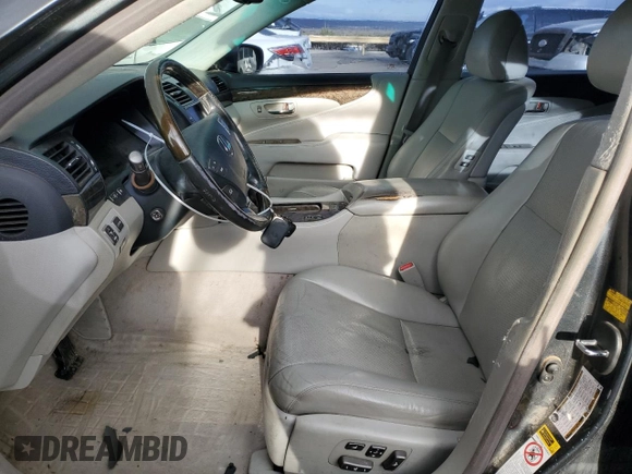 2008 Lexus LS 460 L with VIN JTHGL46F685022901, listed as a Copart auction lot 51537795 with 238,656 mi miles and Clean title. Bid and sale history available at DreamBid. Image 7.