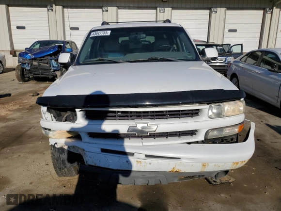 2002 Chevrolet Suburban Z71 with VIN 3GNFK16Z92G267367, listed as a Copart auction lot 43647755 with 0 mi miles and Salvage Title. Bid and sale history available at carsss.com. Image 5.