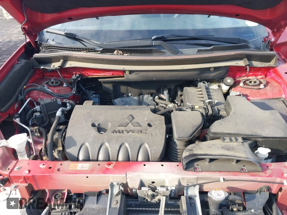 2020 Mitsubishi Outlander ES z VIN JA4AZ3A38LZ017160, wystawiony jako IAAI lot #41638787 z przebiegiem 43 770 mil mil oraz . Historia ofert i sprzedaży dostępna na DreamBid. Obrazek 10.