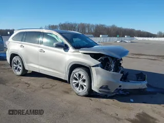 2016 Toyota Highlander XLE z VIN 5TDJKRFHXGS255584, wystawiony jako IAAI lot #41615321 z przebiegiem 143 407 mil mil oraz . Historia ofert i sprzedaży dostępna na DreamBid. Obrazek 1.