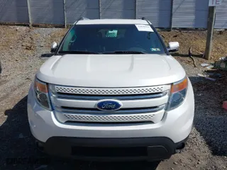 2011 Ford Explorer Limited with VIN 1FMHK8F89BGA79229, listed as a IAAI auction lot 41828412 with 139,894 mi miles. Bid and sale history available at carsss.com. Image 12.