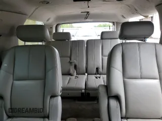 2007 Chevrolet Suburban LT with VIN 3GNFC16057G303416, listed as a Copart auction lot 61447985 with Not provided miles and Salvage title. Bid and sale history available at DreamBid. Image 10.