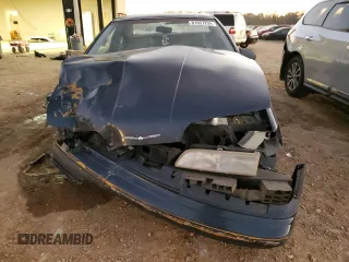 1989 Ford Thunderbird z VIN 1FAPP6047KH147586, wystawiony jako Copart lot #81057294 z przebiegiem 249 369 mil mil oraz Szkoda całkowita • Salvage title. Historia ofert i sprzedaży dostępna na DreamBid. Obrazek 5.