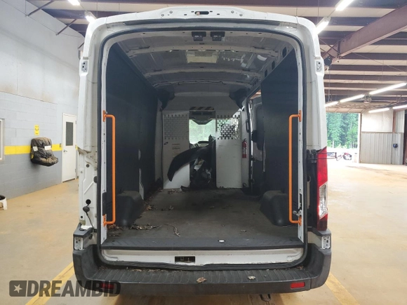 2019 Ford Transit z VIN 1FTYE2CM0KKB50468, wystawiony jako Copart lot #57420265 z przebiegiem Nie podano mil oraz Czysty tytuł • Clean title. Historia ofert i sprzedaży dostępna na DreamBid. Obrazek 6.