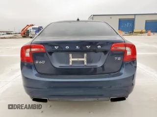 2014 Volvo S60 T5 z VIN YV1612FS2E2296432, wystawiony jako Copart lot #58530265 z przebiegiem 85 580 mil mil oraz Czysty tytuł • Clean title. Historia ofert i sprzedaży dostępna na DreamBid. Obrazek 6.