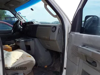 2011 Ford Econoline Cargo Commercial with VIN 1FTNS1EW0BDA65560, listed as a IAAI auction lot 42023428 with 267,279 mi miles. Bid and sale history available at carsss.com. Image 5.