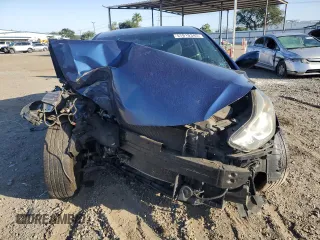 2015 Hyundai Elantra SE z VIN 5NPDH4AE3FH583168, wystawiony jako Copart lot #57910345 z przebiegiem 110 291 mil mil oraz Szkody całkowita. Historia ofert i sprzedaży dostępna na DreamBid. Obrazek 5.