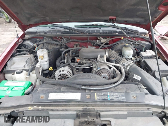 2004 GMC Sonoma SLS with VIN 1GTDT13X34K123566, listed as a IAAI auction lot 41811762 with 109,356 mi miles. Bid and sale history available at carsss.com. Image 10.