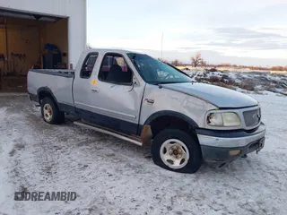 1999 Ford F-150 XL with VIN 1FTRX18LXXNA44916, listed as a IAAI auction lot 41322276 with 1 mi miles. Bid and sale history available at carsss.com. Image 1.