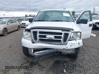 2008 Ford F-150 XLT z VIN 1FTPW14V08FB47808, wystawiony jako IAAI lot #42328220 z przebiegiem 155 498 mil mil oraz . Historia ofert i sprzedaży dostępna na DreamBid. Obrazek 6.