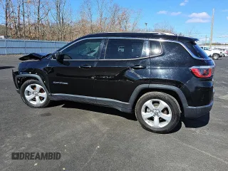 2020 Jeep Compass Latitude with VIN 3C4NJCBB9LT199009, listed as a Copart auction lot 43608995 with 77,107 mi miles and Clean Title. Bid and sale history available at carsss.com. Image 2.