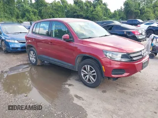2012 Volkswagen Tiguan SE with VIN WVGAV7AX6CW090956, listed as a IAAI auction lot 42716526 with 227,665 mi miles and . Bid and sale history available at DreamBid. Image 1.