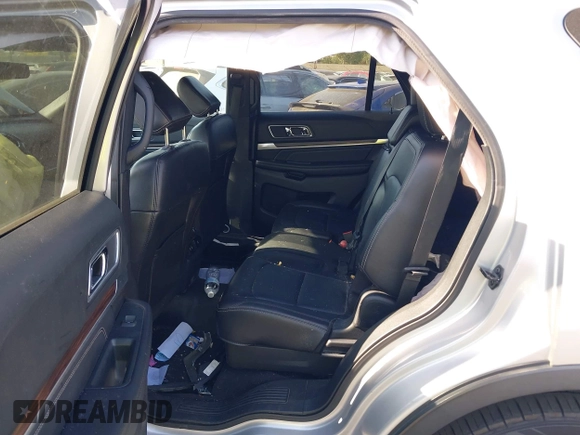 2018 Ford Explorer Limited z VIN 1FM5K7F85JGB10889, wystawiony jako IAAI lot #42367620 z przebiegiem 101 673 mil mil oraz . Historia ofert i sprzedaży dostępna na DreamBid. Obrazek 8.