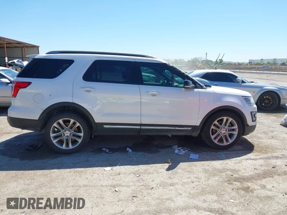 2017 Ford Explorer XLT z VIN 1FM5K7D83HGD11705, wystawiony jako IAAI lot #42064869 z przebiegiem 195 328 mil mil oraz . Historia ofert i sprzedaży dostępna na DreamBid. Obrazek 13.