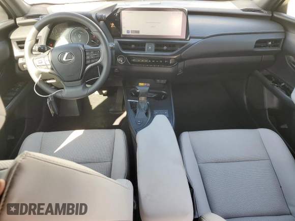 2024 Lexus UX 250h Premium z VIN JTHP9JBH7R2073444, wystawiony jako Copart lot #43447265 z przebiegiem 7 851 mil mil oraz Szkoda całkowita • Salvage title. Historia ofert i sprzedaży dostępna na DreamBid. Obrazek 8.