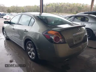2007 Nissan Altima 2.5 S with VIN 1N4AL21E67C234966, listed as a IAAI auction lot 41910895 with 239,566 mi miles. Bid and sale history available at carsss.com. Image 3.