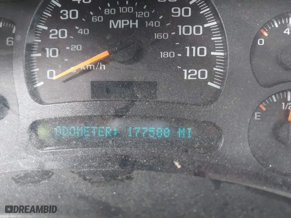 2005 Chevrolet Silverado 1500 Z71 with VIN 2GCEK19BX51391728, listed as a IAAI auction lot 41619451 with 177,588 mi miles. Bid and sale history available at carsss.com. Image 7.
