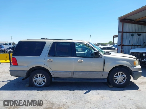 2004 Ford Expedition XLT with VIN 1FMPU16W04LA01850, listed as a IAAI auction lot 42303611 with 190,515 mi miles and . Bid and sale history available at DreamBid. Image 14.